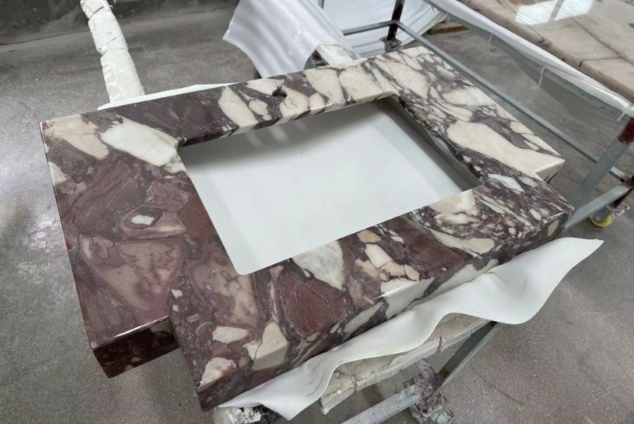 Bvlgari Viola marmar lavabo